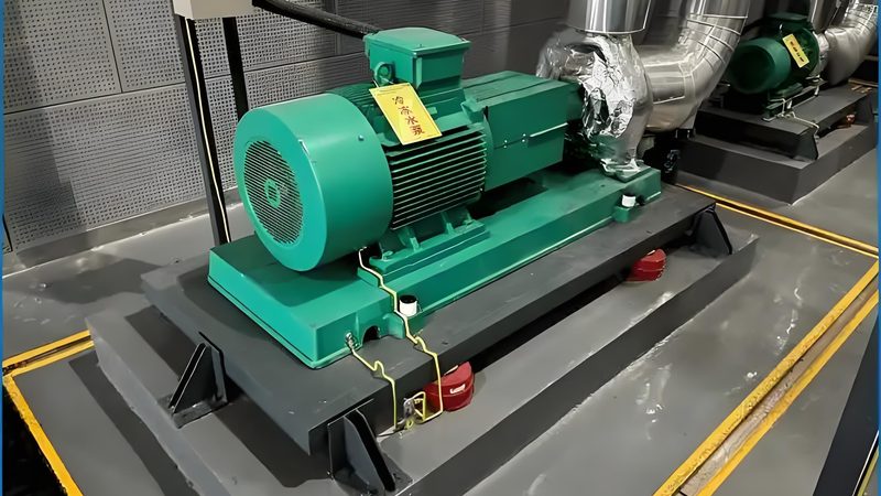 户外开关设备箱体材质选择：材质、性能与适用性解析
