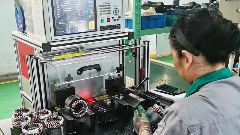 河南直流电机：揭秘其工作原理与选型要点**